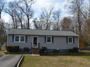 14100 Starpine Ln, Chester, VA 23836