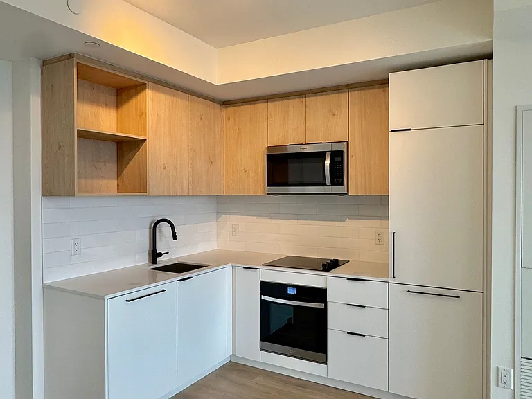 1185 Dupont St #2409 — Photo 9