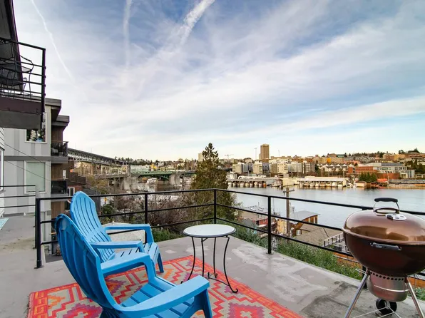 3210 Fuhrman Ave E, Seattle, WA 98102
