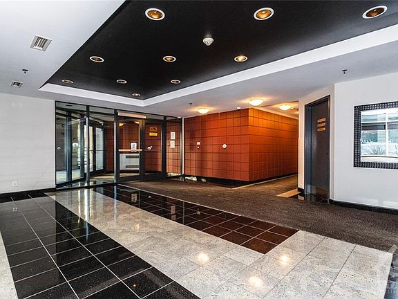 4th image of 445 Laurier Ave W #1201