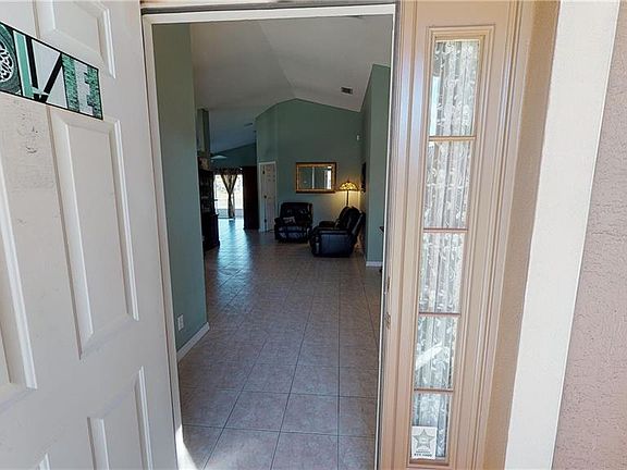 4th image of 8876 Cedar Hollow Dr