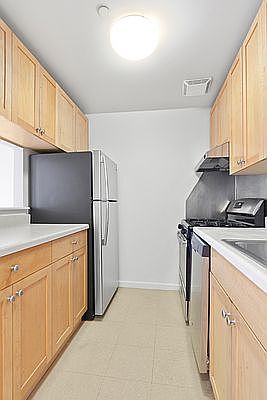 2nd image of 279 W 117th St APT 6U
