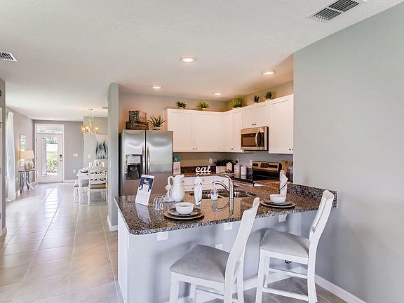 5th image of 3116 Areca Ave