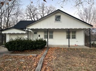 7911 Hickman Mills Dr, Kansas City, MO 64132
