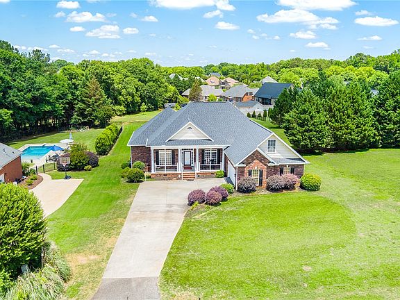 3rd image of 123 McPhail Farms Cir