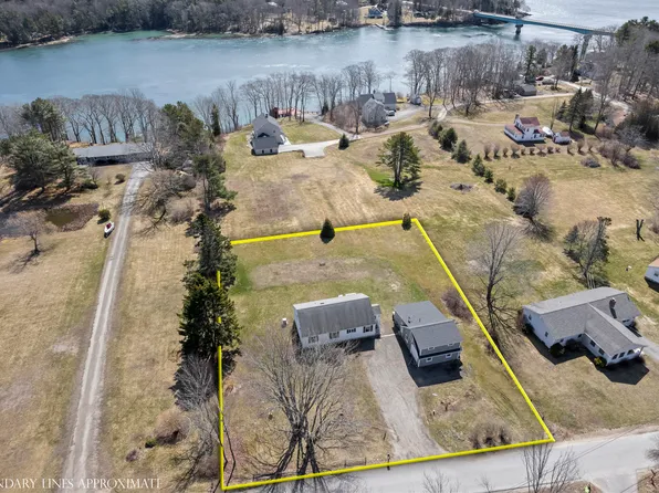 24 Hildreth Road, Harpswell, ME 04079