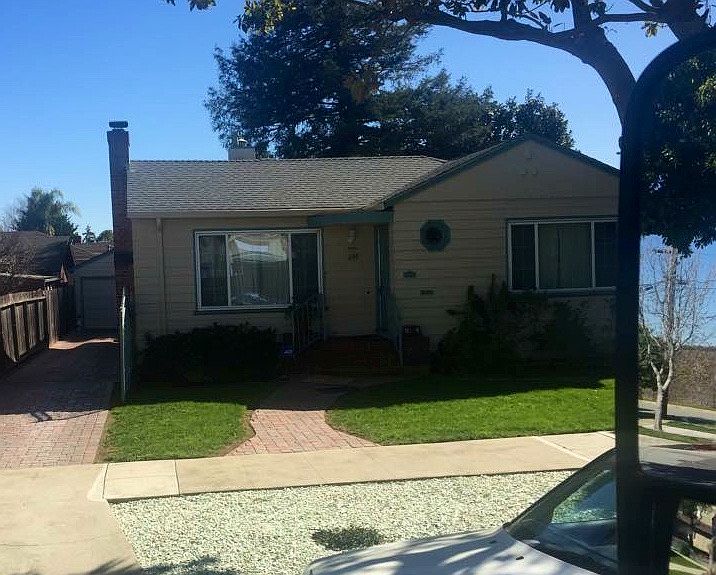 1st image of 105 Burlingame Ave