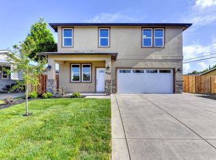 6158 Woodside Dr, Rocklin, CA 95677