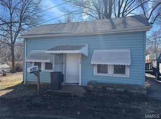 3630 Brown Rd, Saint Louis, MO 63114