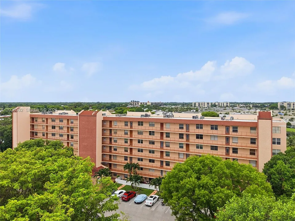 14623 Bonaire Blvd #405