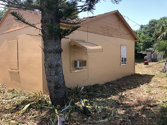 2nd image of 1004 Nebraska Ave