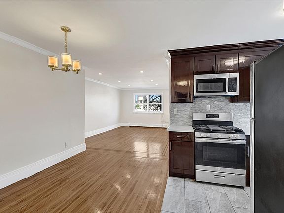 5th image of 4392 Carpenter Ave #2