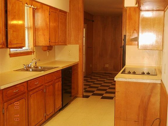 2nd image of 1050 Bingman Dr