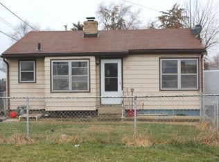 1510 Coolidge Ave, Aurora, IL 60505