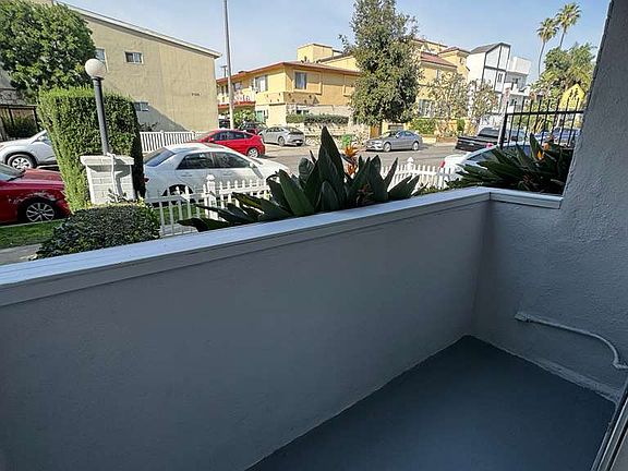 5th image of 3130 S Durango Ave #6