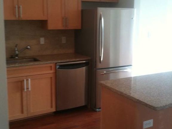 4th image of 901 N Penn St Unit F603