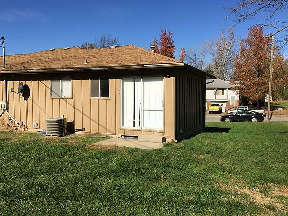 4th image of 7219 Gilmore Ave