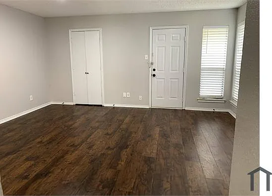 6864 S Creek Dr — Photo 6