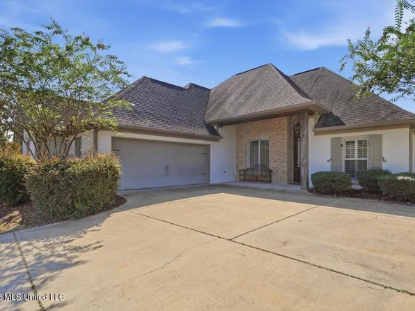 106 Elizabeth Dr, Brandon, MS 39042