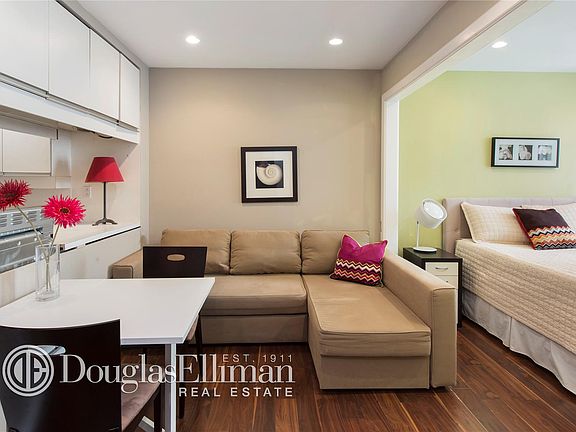 2nd image of 250 W 88th St APT 602