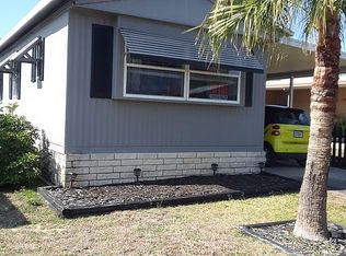27 Lakewood Ln, Fruitland Park, FL 34731