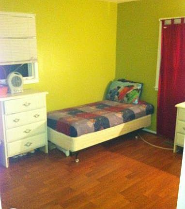 5th image of 4907 Lombard Ln