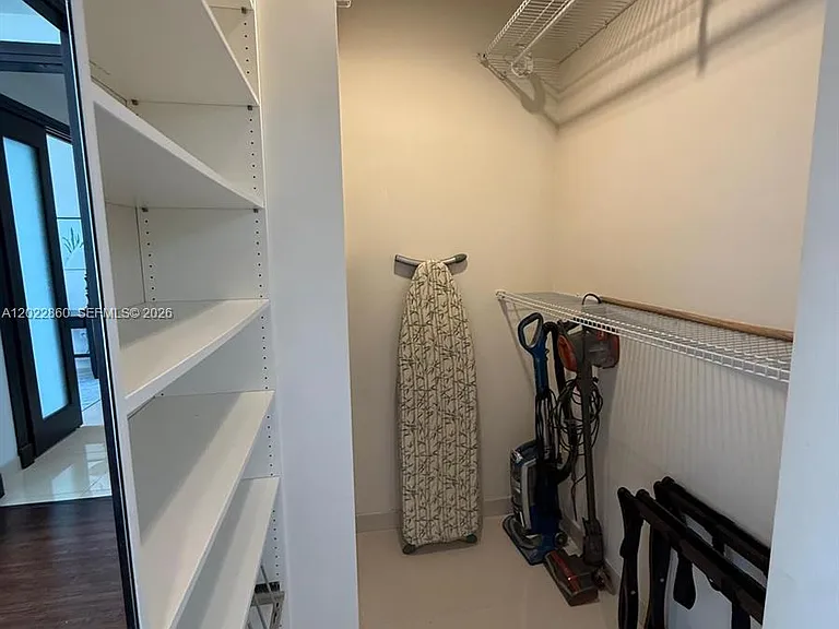 19501 W Country Club Dr #TS-03 — Photo 27