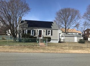 35 Lewis Ln, Saugus, MA 01906