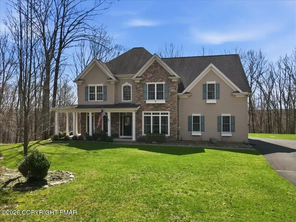 123 Devonshire Ct, Cresco, PA 18326