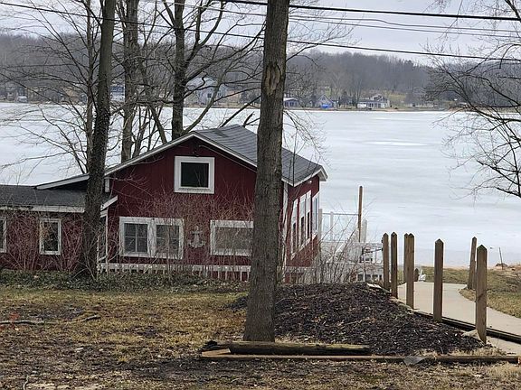 3rd image of 2511 Lorraine Dr