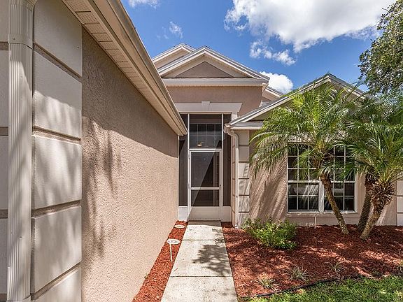 3rd image of 29643 Morningmist Dr