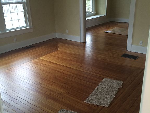 2nd image of 207 Northeast Cir