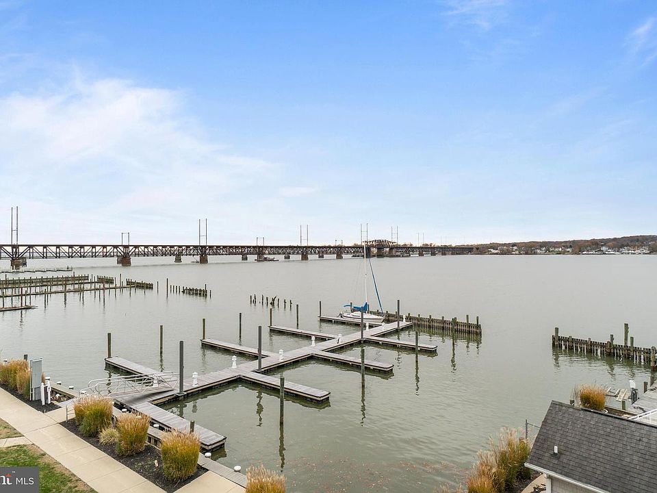 1st image of 27 Owens Landing Ct