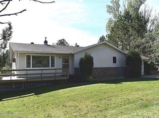 814 Oak Ave NE, Menahga, MN 56464
