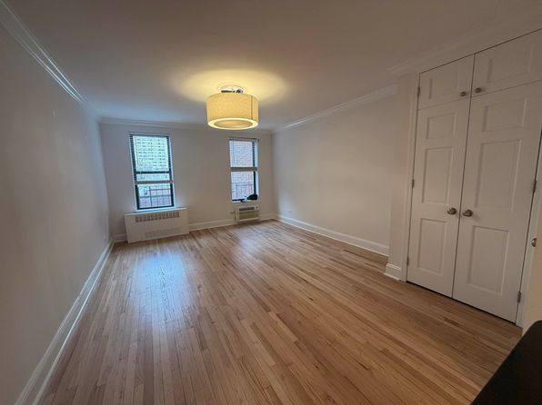 370 E 69th St APT 5J