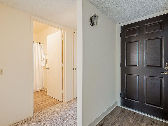 5th image of 41 W Calle Del Lago