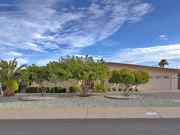 2nd image of 10910 W Jacaranda Dr