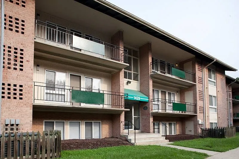 Forest Hill Apartments
