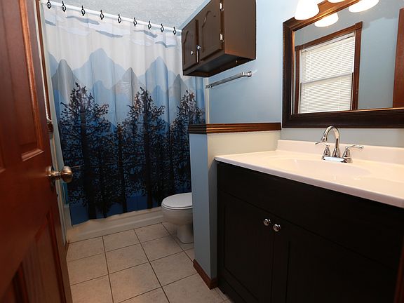 5th image of 2965 Willow Dr