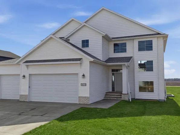 1572 75th Ave S, Fargo, ND 58104