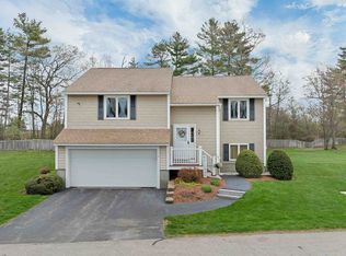 12 Fitzpatrick Cir, Nashua, NH 03063