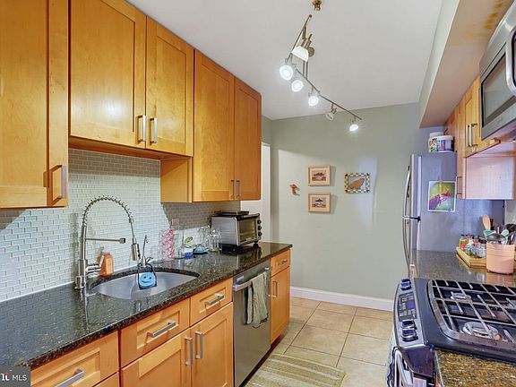 4th image of 2906 Waters Edge Dr #263