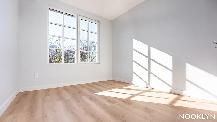 Rented by Nooklyn NYC LLC | media 65