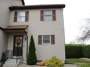 12 Set Poin, Plattsburgh, NY 12901