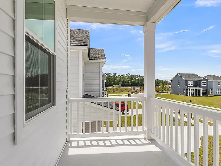 335 Chapman Cir — Photo 35