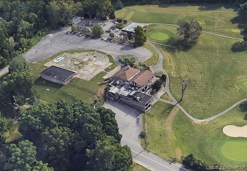 2nd image of 1702 Graybrook Lane
