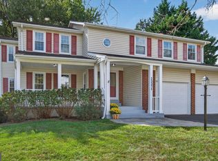 13371 Teaberry Ct, Fairfax, VA 22033