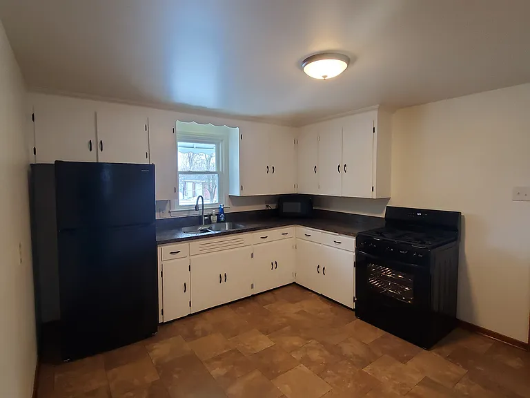 149 Fernald Ave — Photo 9