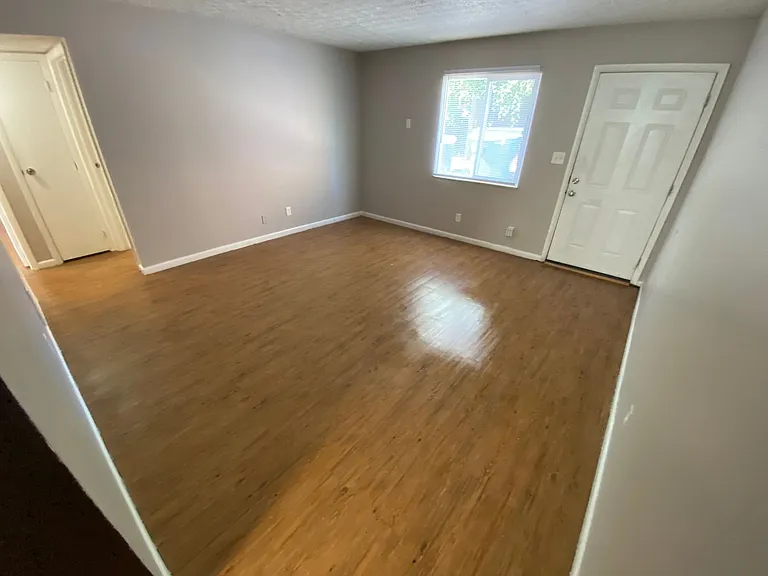 451 Alden Ave — Photo 4