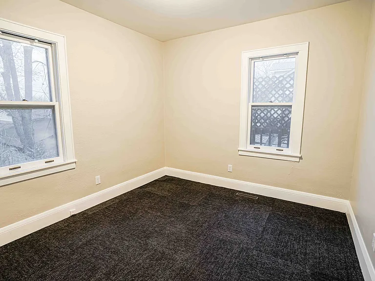 2901-2903 James Ave N #1 — Photo 8